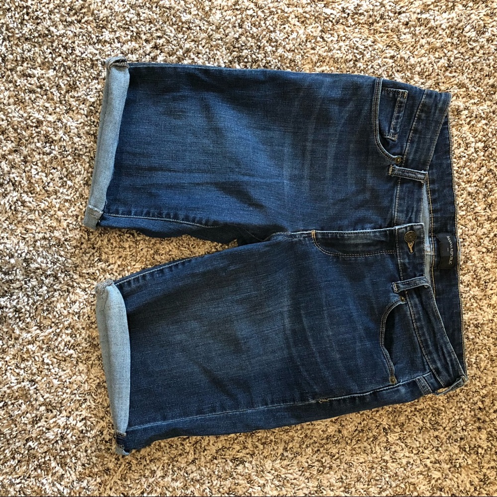 Banana republic Bermuda length jean short sz 10